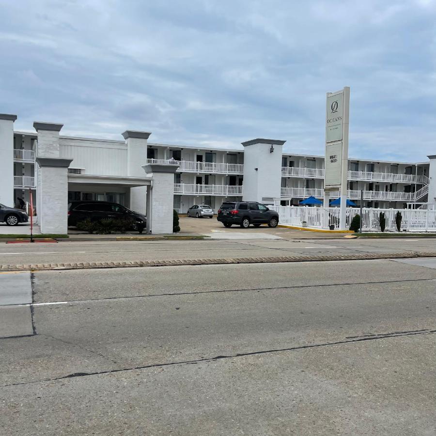 Oceans 2700 Hotel Virginia Beach Bagian luar foto