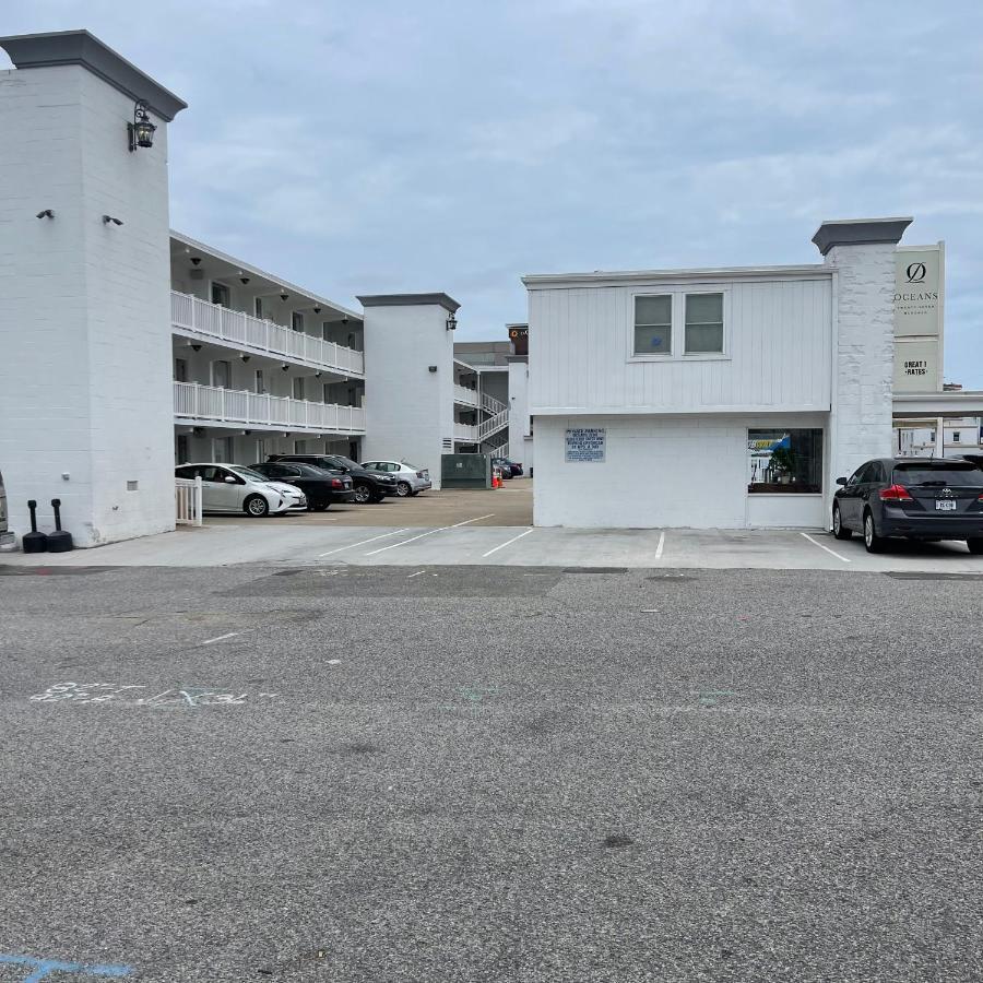 Oceans 2700 Hotel Virginia Beach Bagian luar foto