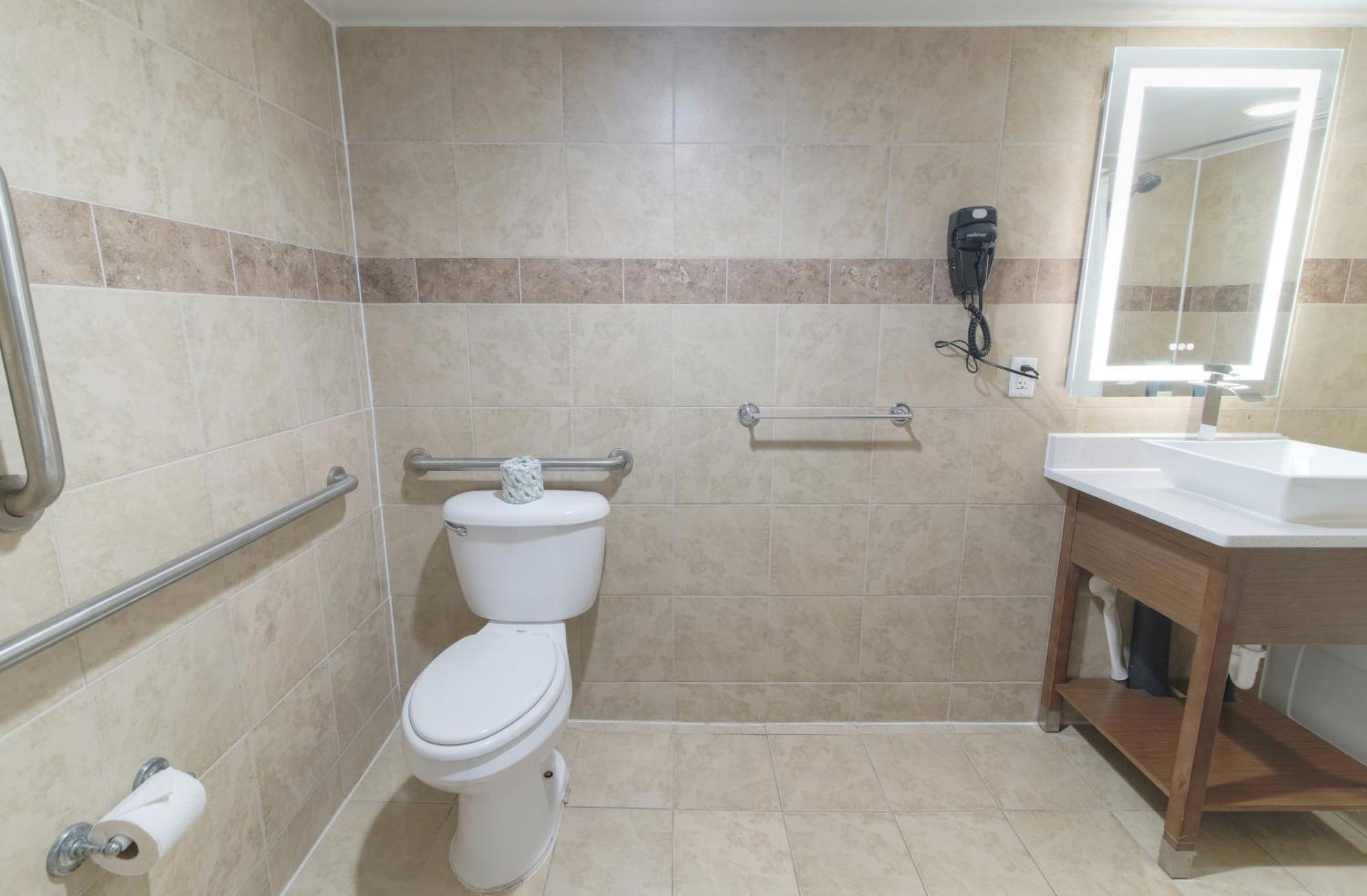 Oceans 2700 Hotel Virginia Beach Bagian luar foto