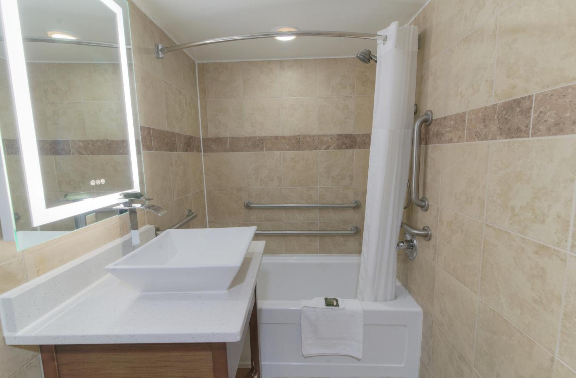 Oceans 2700 Hotel Virginia Beach Bagian luar foto